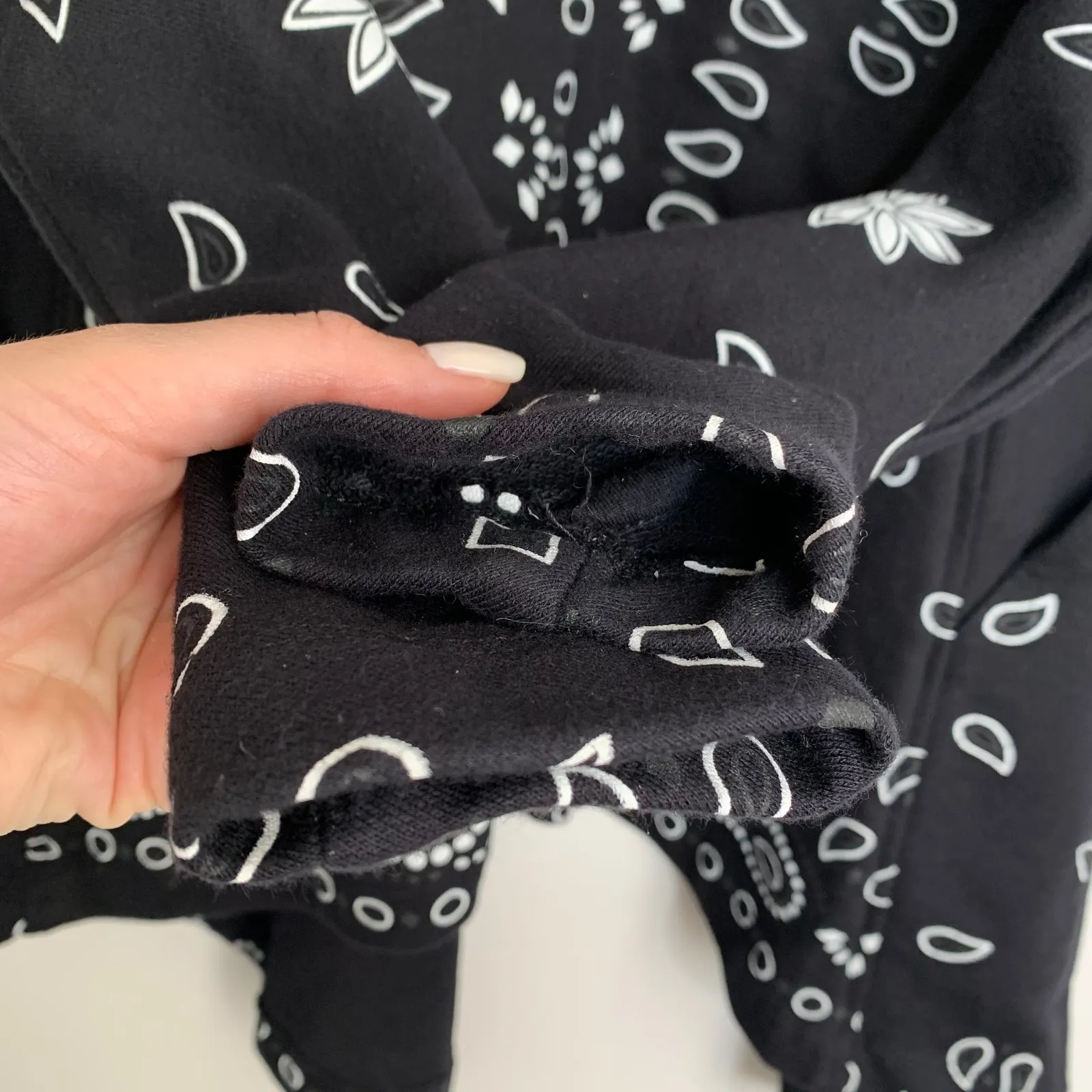 Jonny Cota Draped Hoodie in Black Bandana Open Front Women’s Small - Image 5