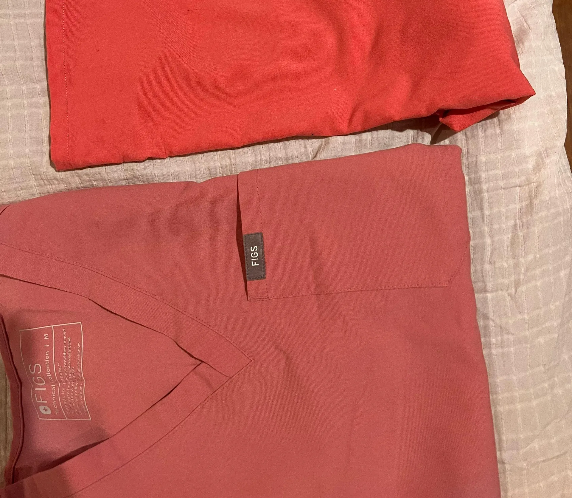 FIGS Scrub Top Bubblegum Pink - Image 3