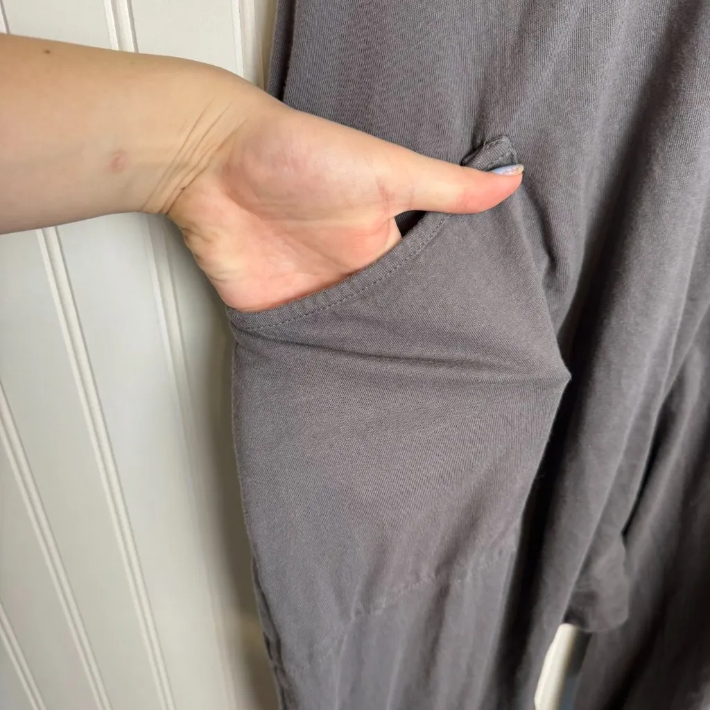 Grey loose fit sleeveless jumpsuit similar to Hotshot has pockets size large Q23 Gray - Image 3