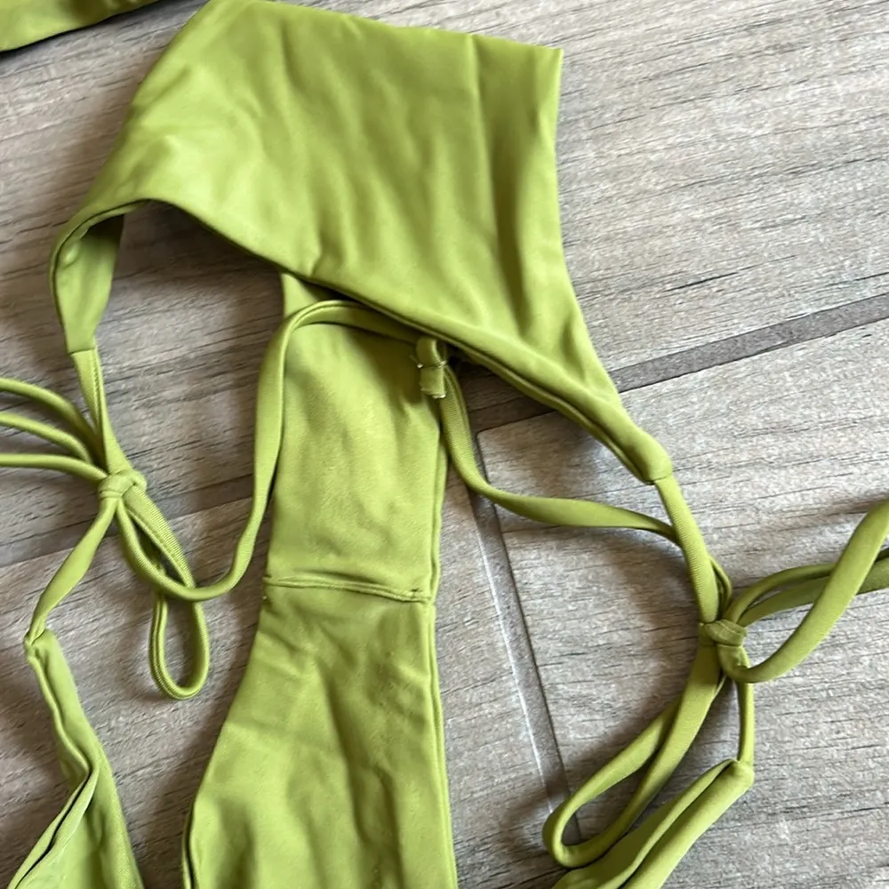Green bikini set with sarong Size L - Image 9