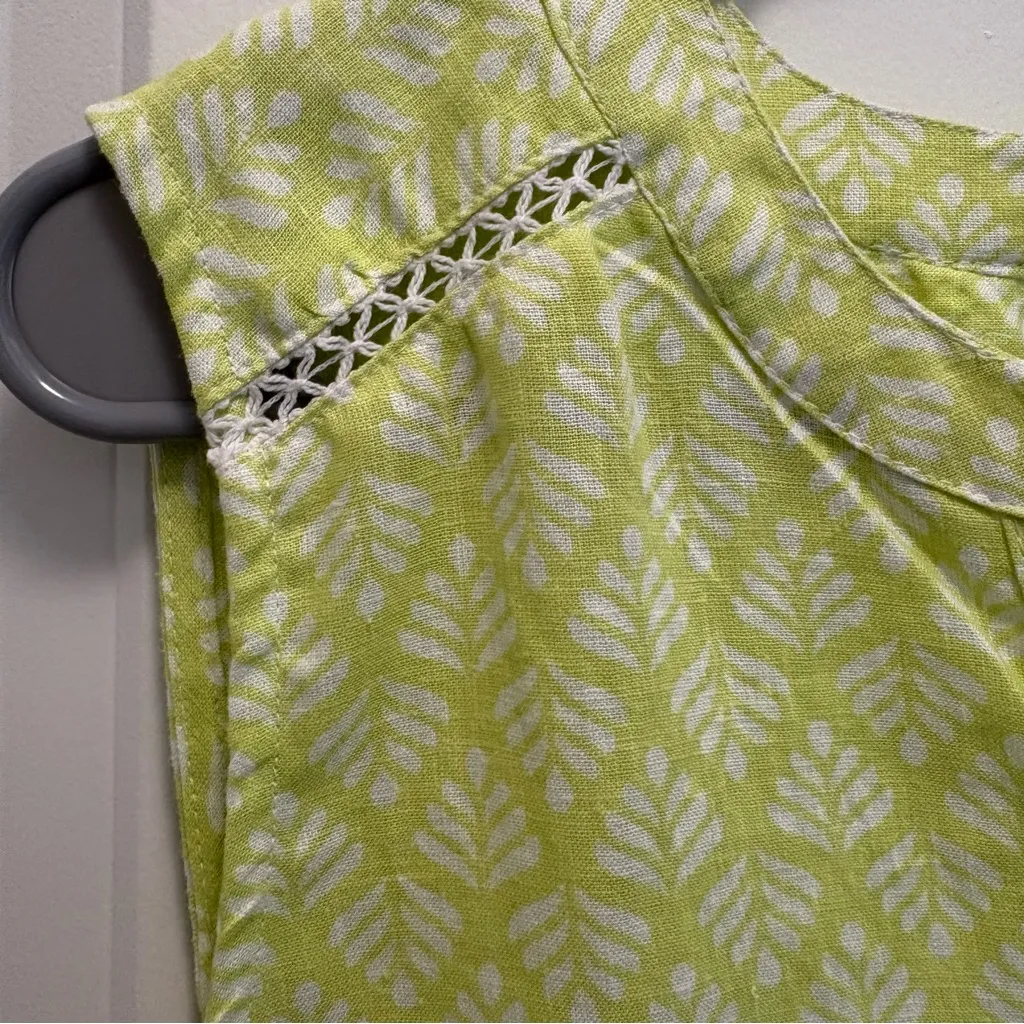 Emily Daniels Tank Top Size Small Celery Green NWT - Image 4