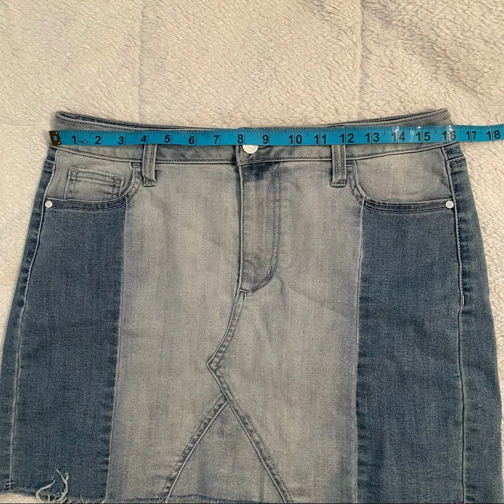 Celebrity Pink Denim Skirt - Image 11