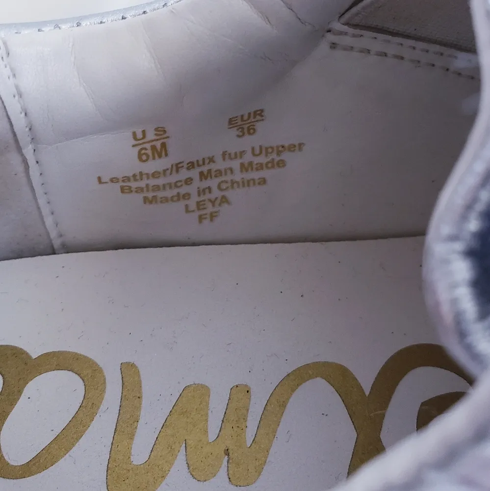 Sam Edelman Women's Leya Sneaker Silver PomPom - Image 7