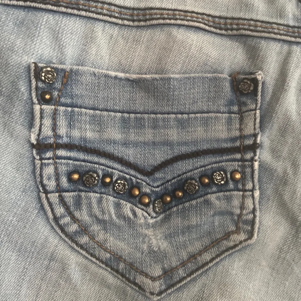 Stradivarius  denim shorts - Image 8