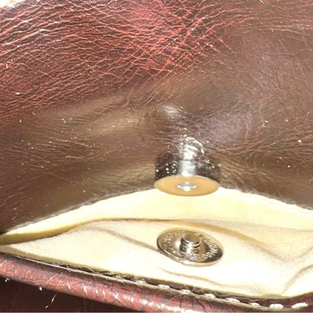 Nine & Co. Brown Leather Shoulder Bag with Silver Accents - Image 5