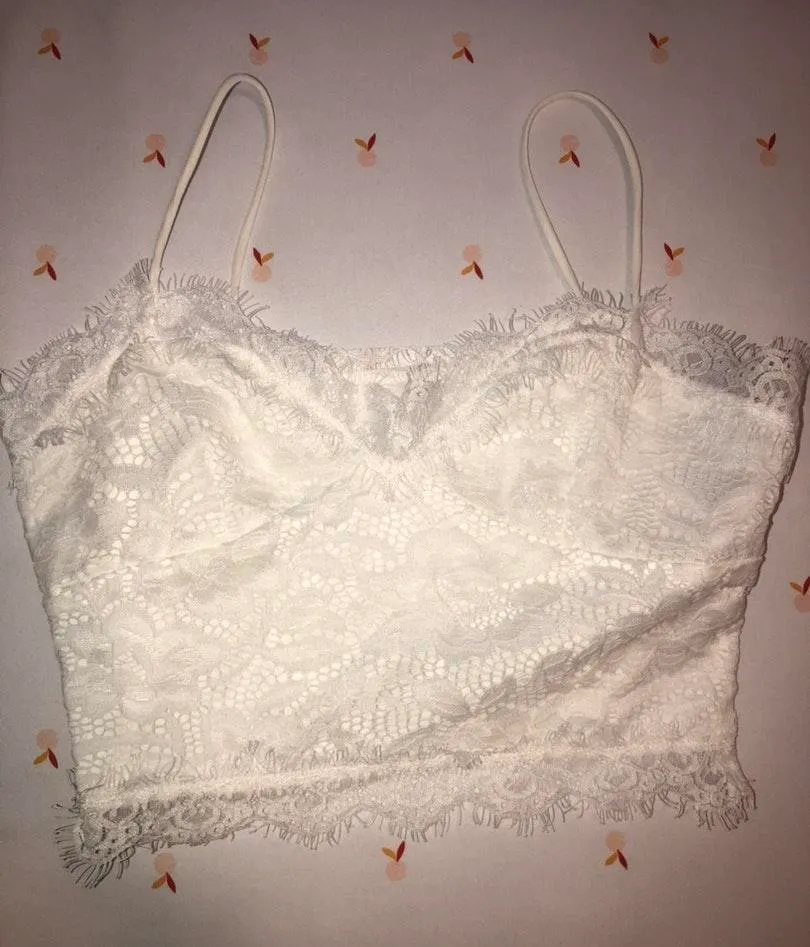 White Lace Crop Top Size M - Image 2