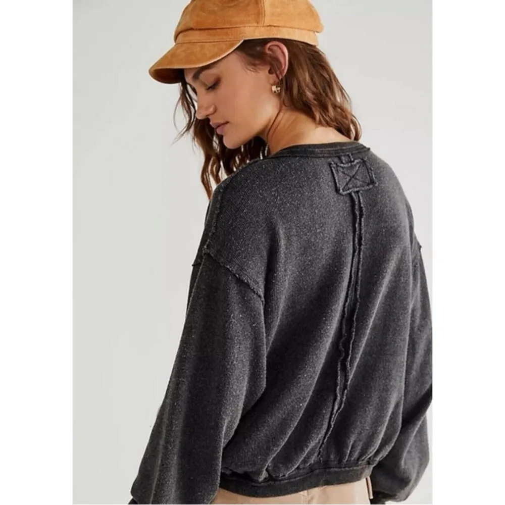 Free People Anyway Tee Sweatshirt in Washed Black Small Plunge Bohemian Grunge - Image 10