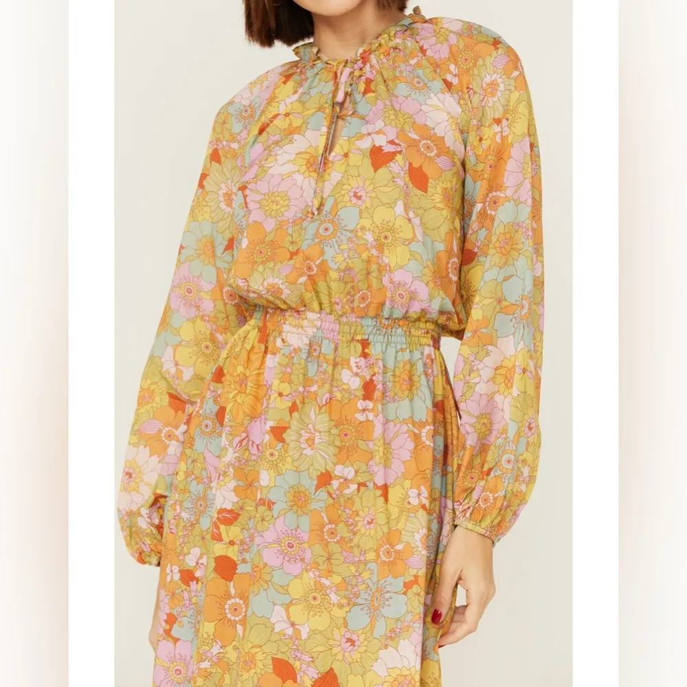 SHOW ME YOUR MUMU WOMEN'S CAIT MIDI GROOVY BLOOMS MIDI DRESS M - Image 5