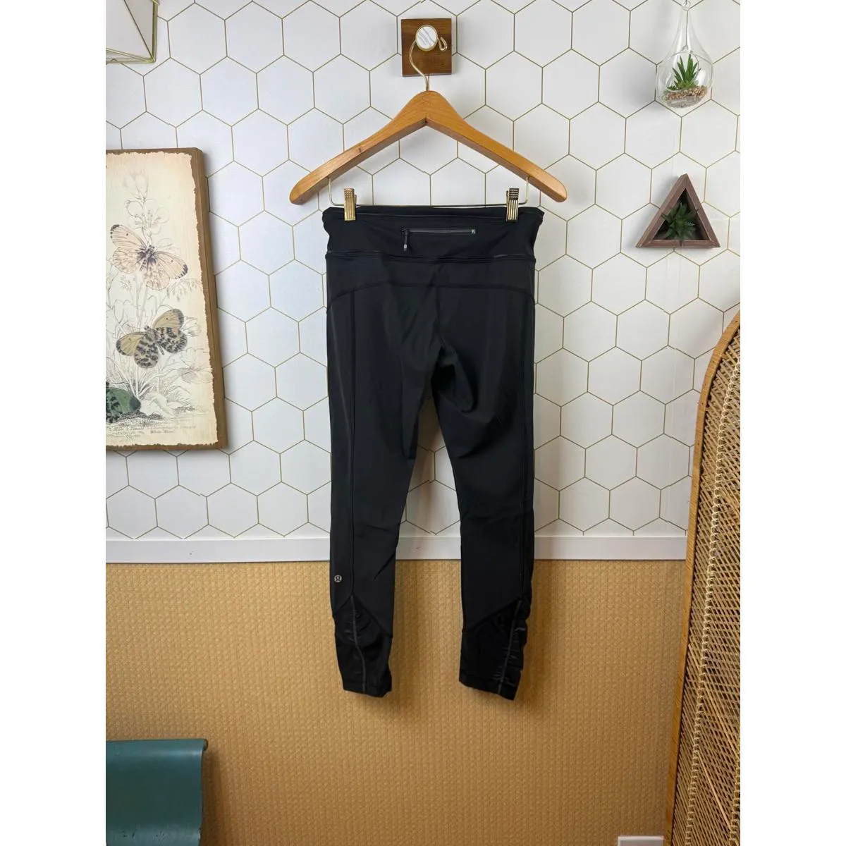 Lululemon Black Pace Queen Tight Full-On Luxtreme 7/8 Legging - Size - 4 - Image 8