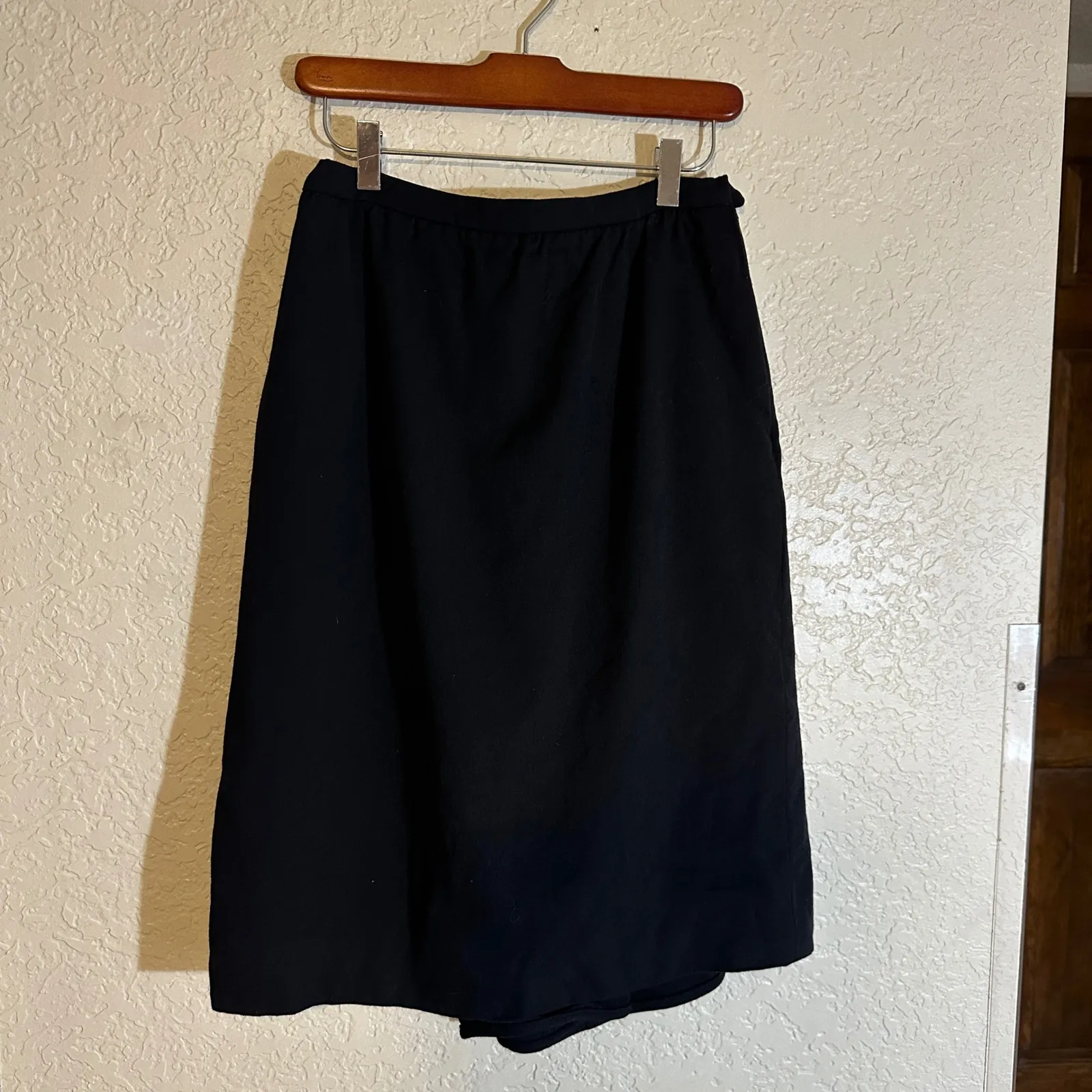 Valentino 12 Boutique Vintage‎ Black Midi Skirt Made in Italy Classic Career - Image 5
