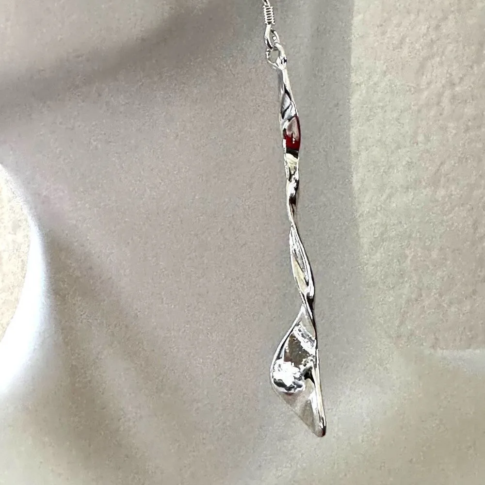 Silver tone twisted drop earrings - Image 2