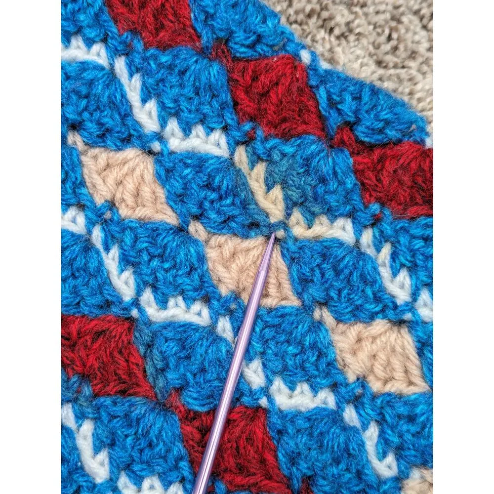 Vintage Handmade Chunky Knit Cardigan Sweater Blue Red Grannycore Crochet Afghan Size L - Image 3