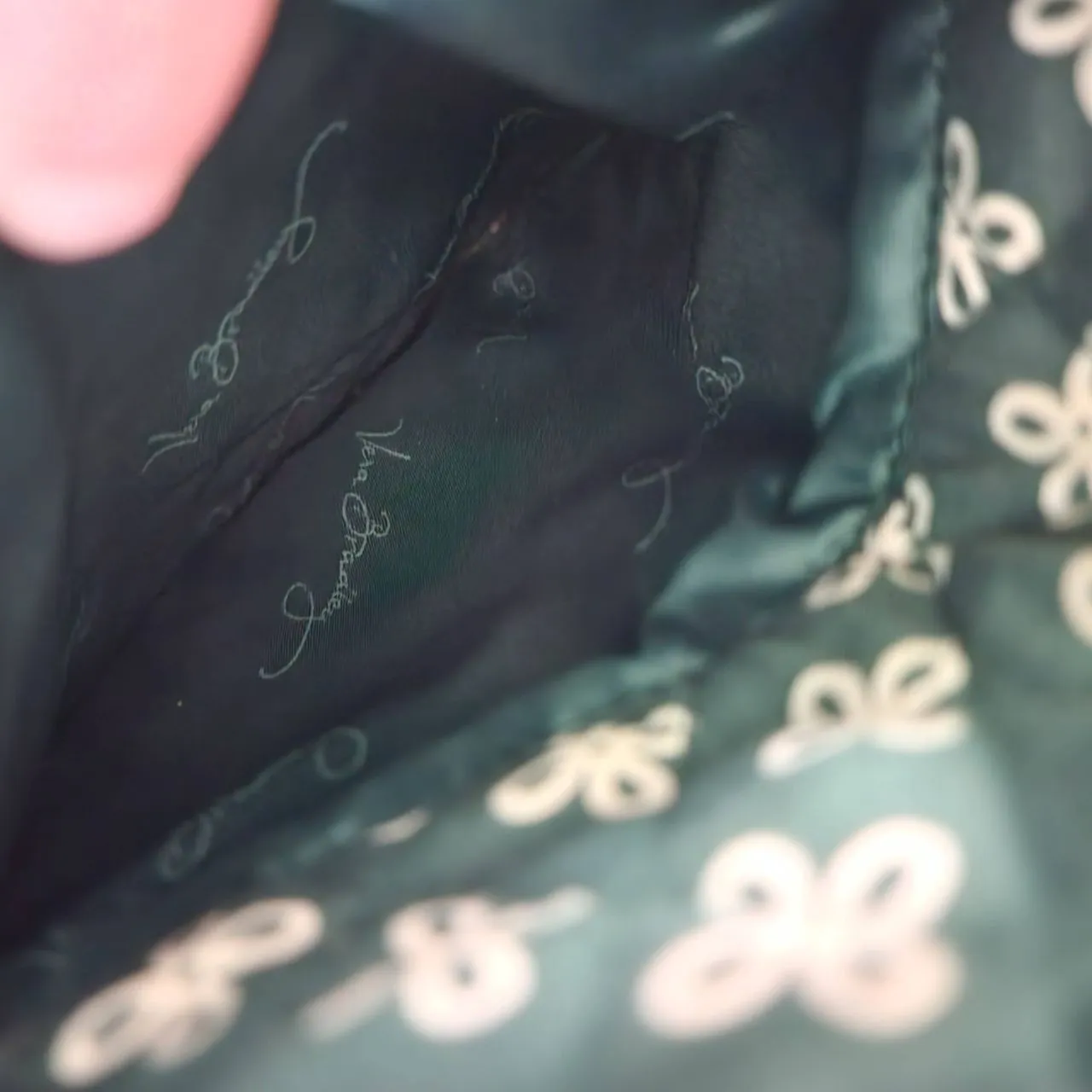 Vera Bradley Bag‎ Womens Size Adjustable Green Crossbody Floral Zipper Pockets - Image 6