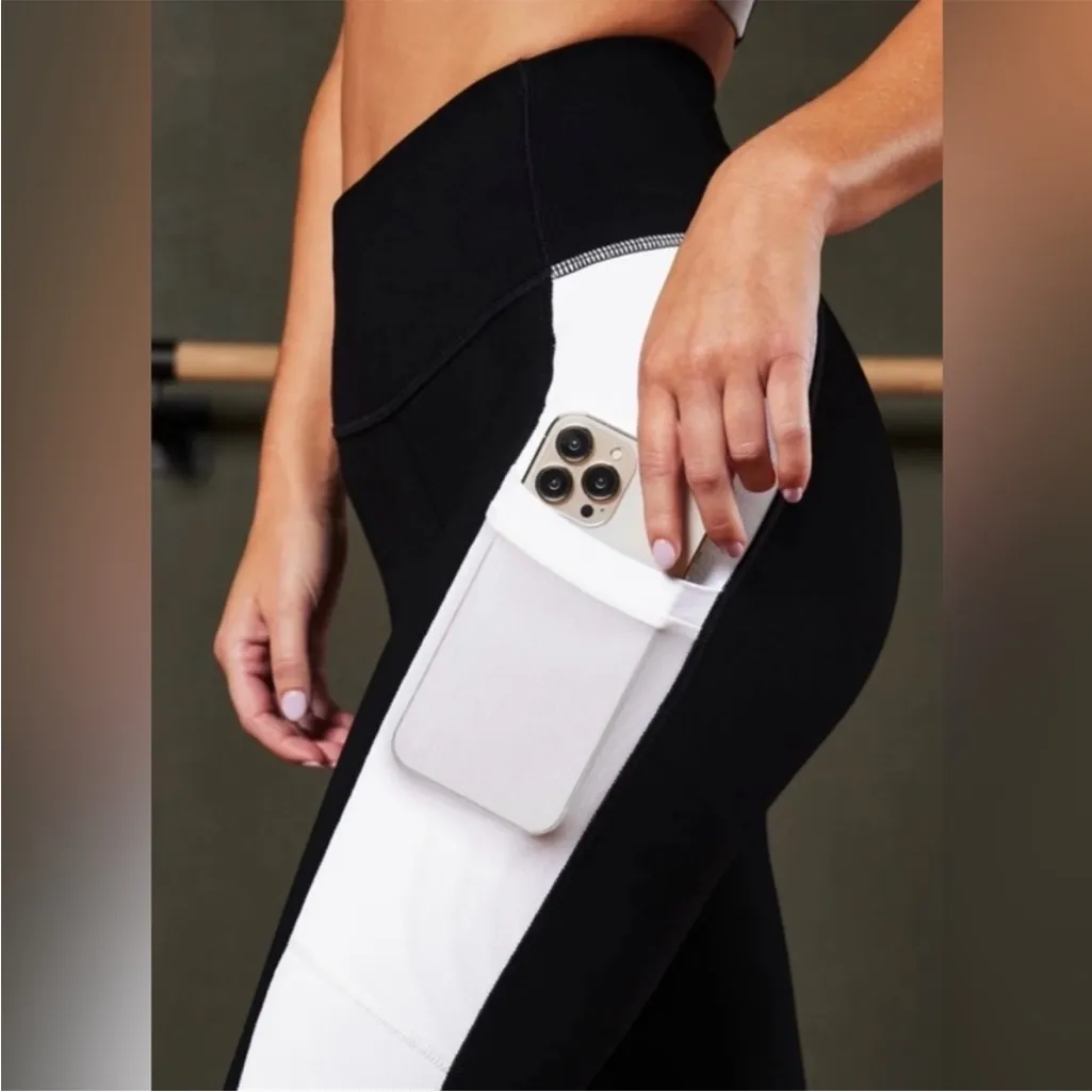 Fabletics On-The-Go PowerHold High-Waisted Leggings - Image 3