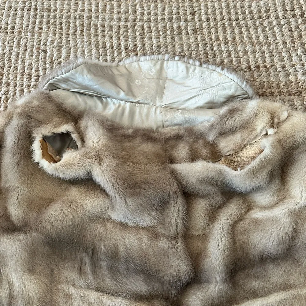 FUR STOLE WRAP SHAWL FOR THE FUR LISTED FOR A FURRIER SEE ALL DETAILS Size undefined - Image 7