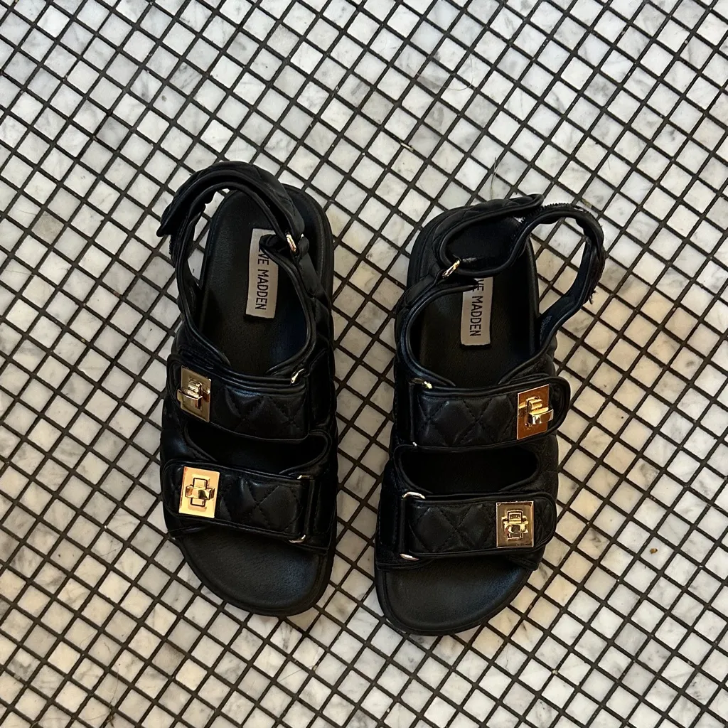 Steve Madden quilted Black Sandals with Gold Buckles - Image 2