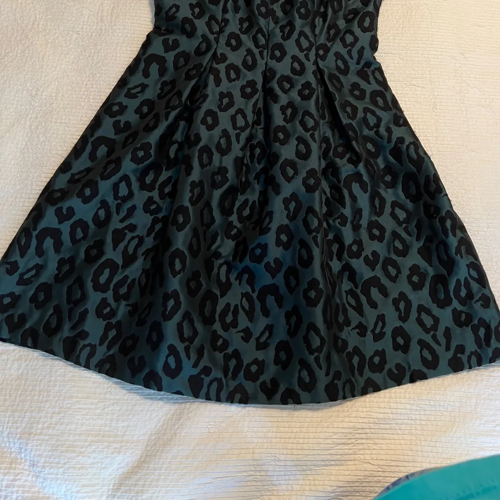 LOFT dress cocktail jacquard green black animal print sleeveless size 4 - Image 6