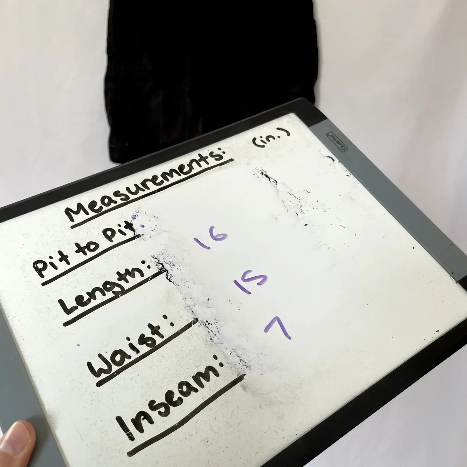 Briggs black modest length summer jean style shorts women's size 8 cotton FLAWS - Image 5