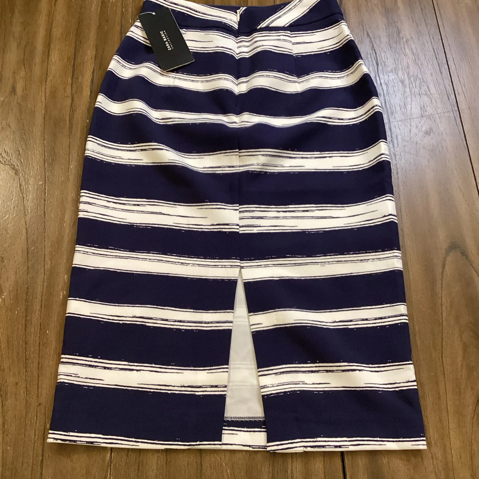 Zara Navy and White stripe fitted straight pencil knee length Mini skirt XS NWT - Image 6