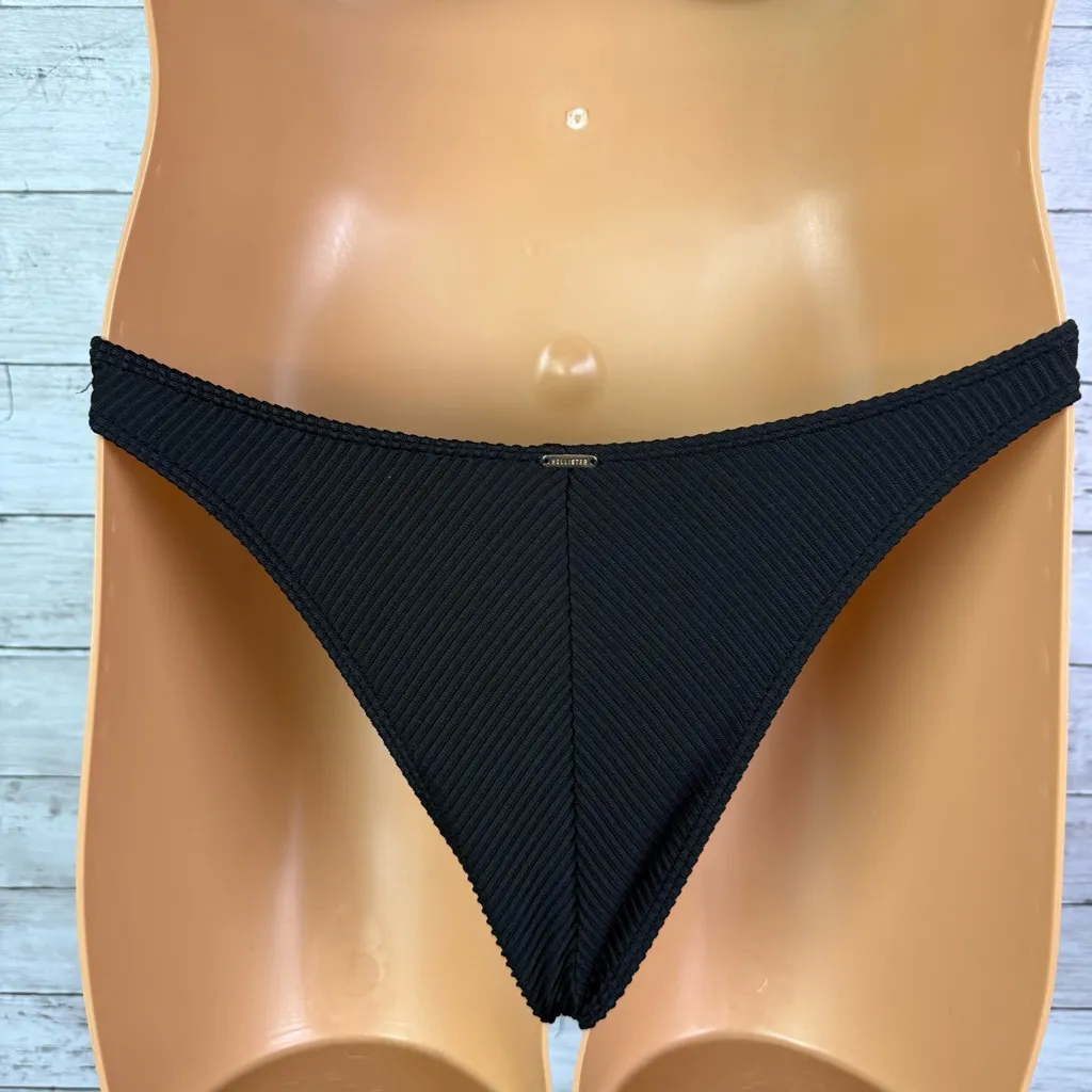 Hollister Ribbed Knit Black Bikini Size Medium - Image 5