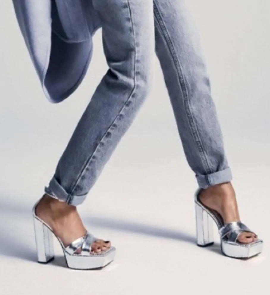 Good American Snake Embossed Platform High Block Heel Sandals in Silver 6.5 NEW - Image 2