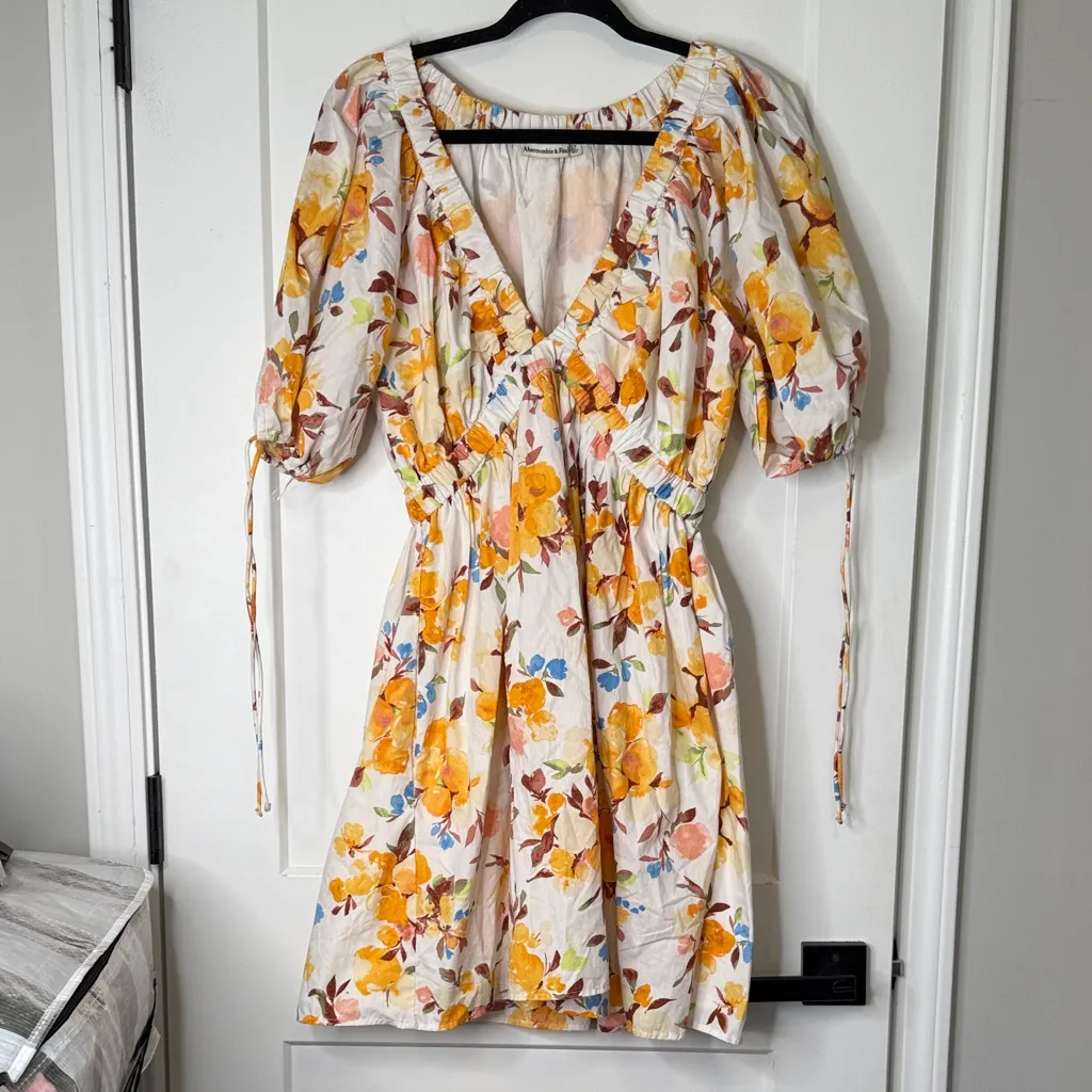 Abercrombie & Fitch Poplin Puff Sleeve Floral Mini Dress - size LT - Image 4