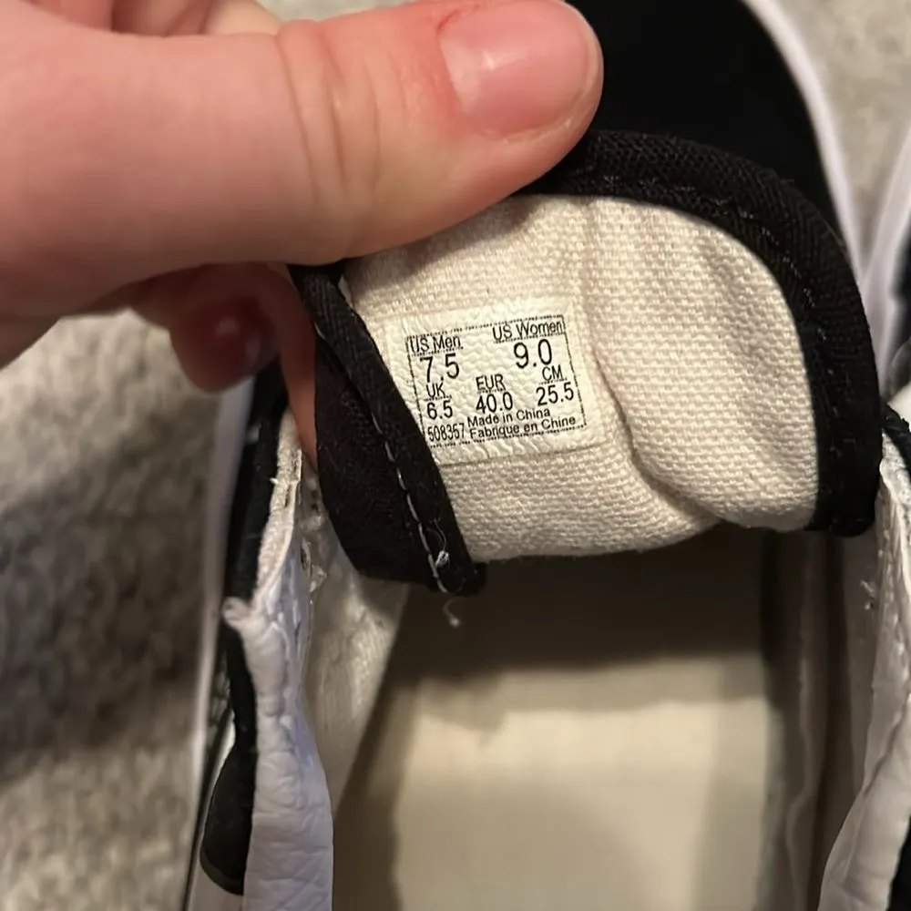 Vans‎ Old Skool Warp men’s 7.5 women’s 9 black and white - Image 4