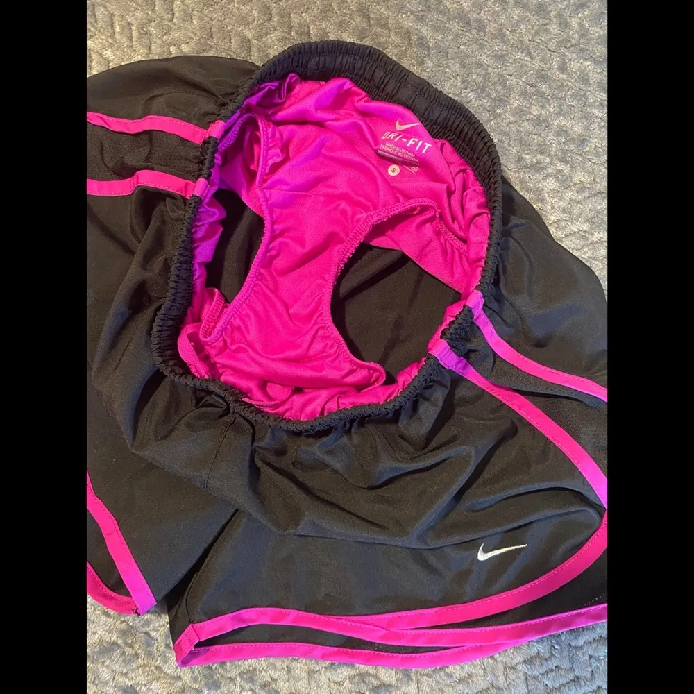 Nike  Running Shorts - Image 4