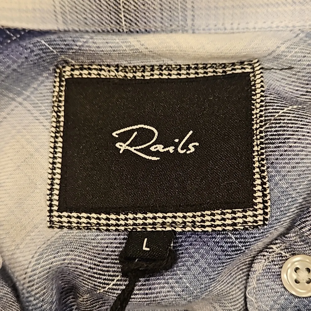 💕RAILS💕 Plaid Button Down Shirt ~ Blue White Gray Large L NWT - Image 7