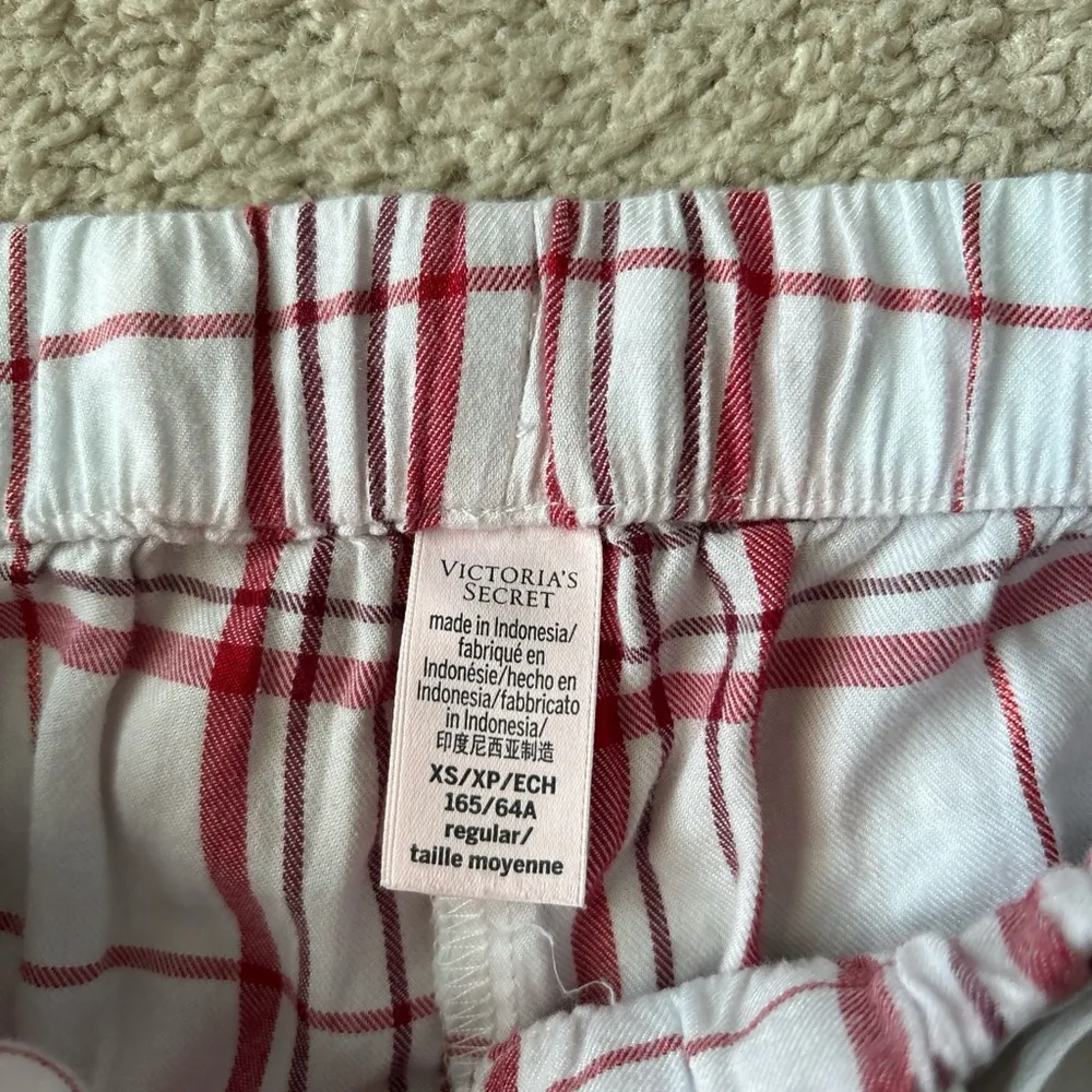 Victoria's Secret Red and White Cozy Plaid Pajama Set - Image 4