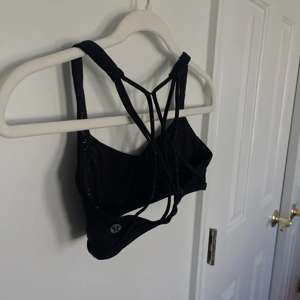 Lululemon Back Strappy Sports Bra - Image 3