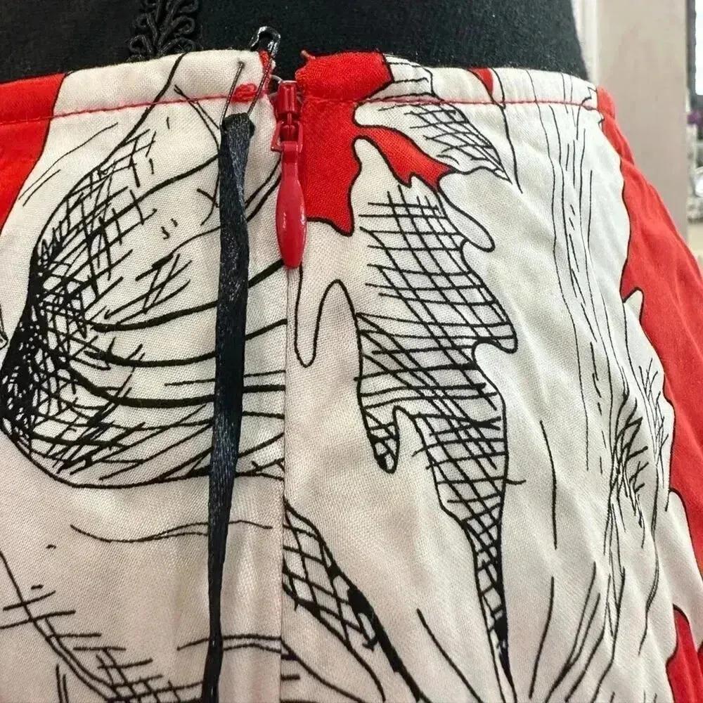 NEW- NWT Lovers + Friends Red Affection Ruffle Mini Skirt Size Small - Image 4