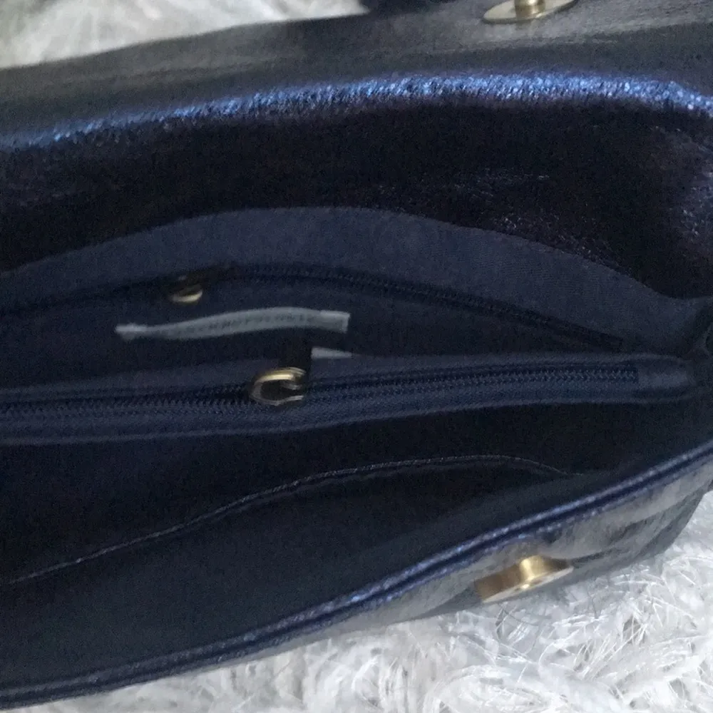 New Anthropologie Women’s 2-in-1 Embossed Envelope Style Clutch Crossbody Purse - Image 7