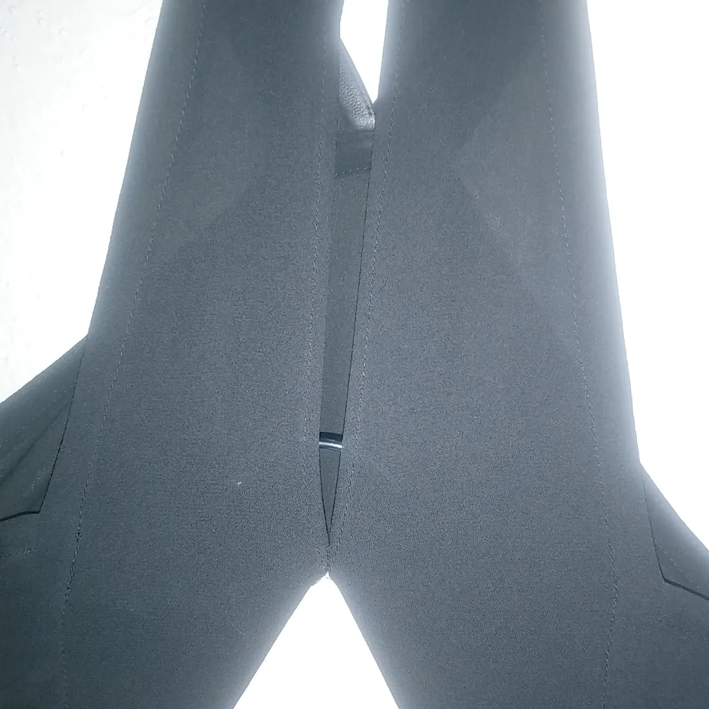 Yigal Azrouël NY 2 Silk Halter Tunic Top in Black White Evening - Image 5