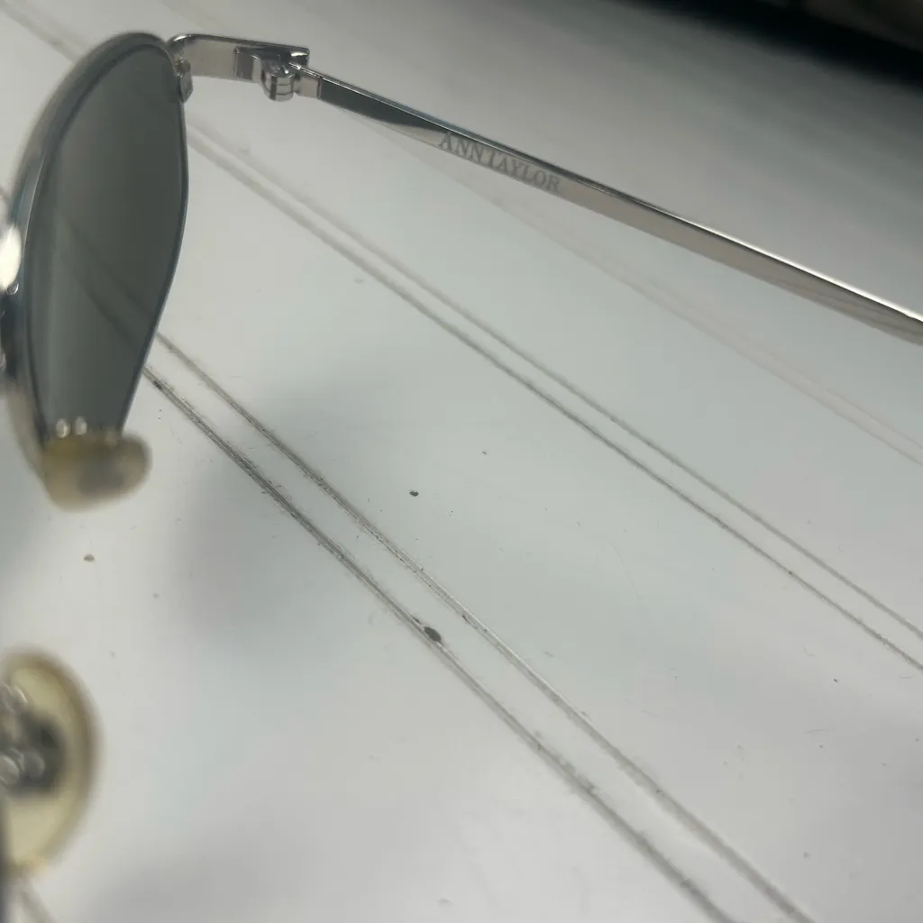 Ann Taylor Women’s Black Oval Sunglasses Metal Frame - Image 5