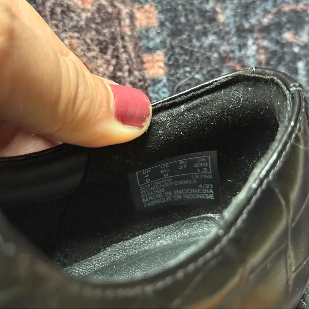 Clark’s Ria Derby In Black Loafers Leather Oxford Lace Up - Image 8