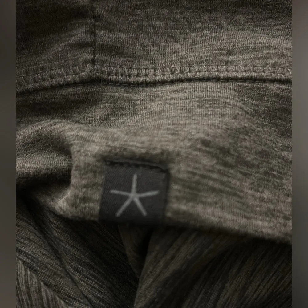 Barefoot Dreams Malibu Collection Butterchic Hoodie Heathered Carbon Small NWT - Image 11