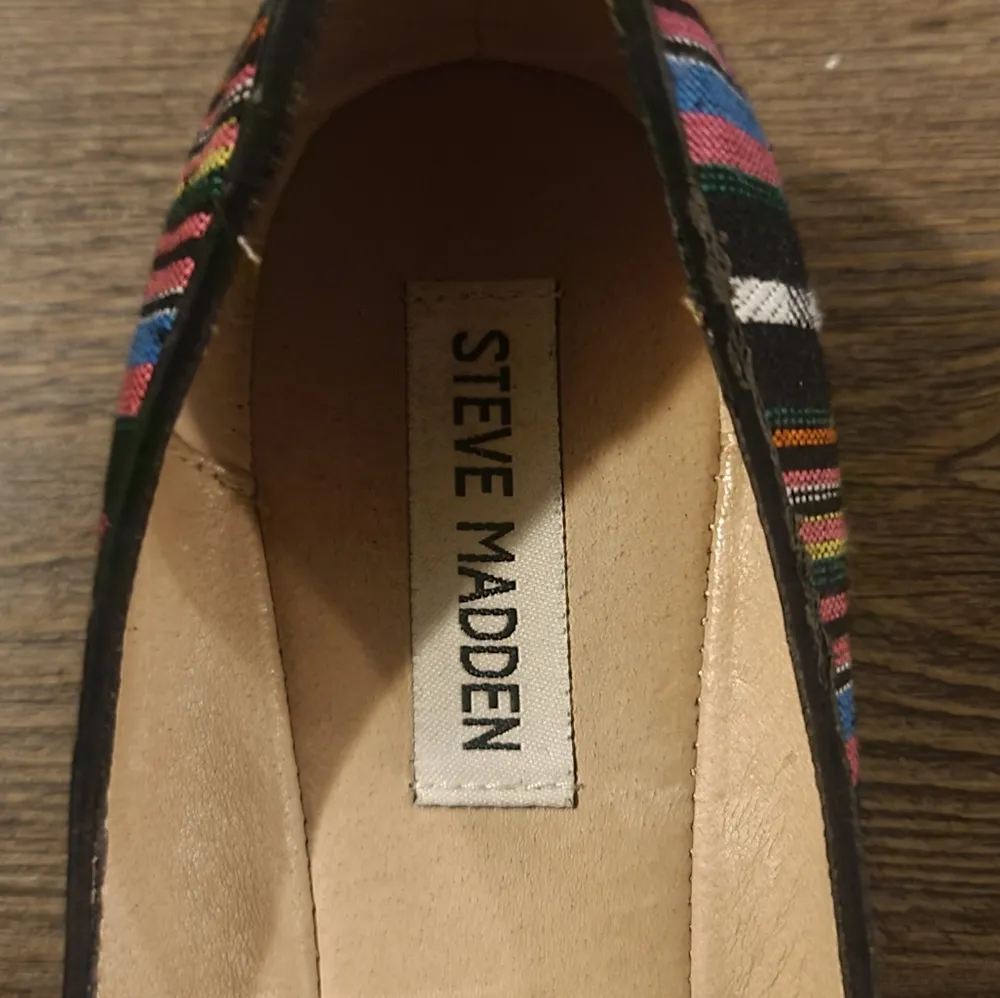 Steve Madden Kovert Festive Multicolor Striped Ballet Flats 8.5 - Image 2