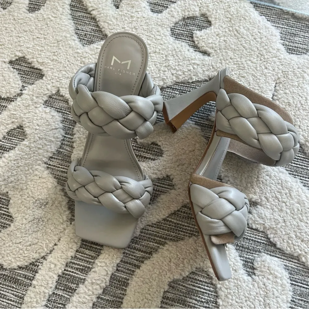 Marc Fisher Hammy Braided Leather Strap Sandal in Grey Silver Size 6 NWT - Image 5