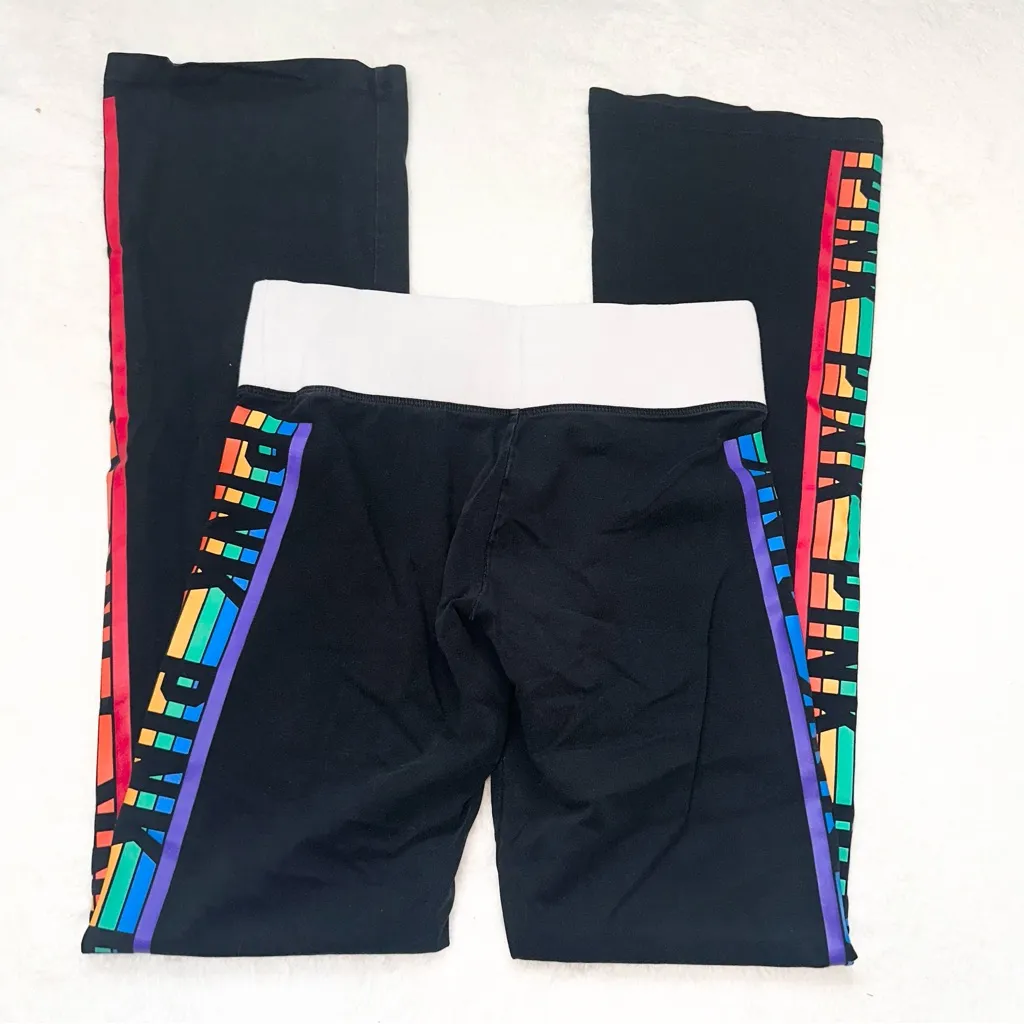 Y2K VS PINK Rainbow Trim Yoga Pants! - Image 4