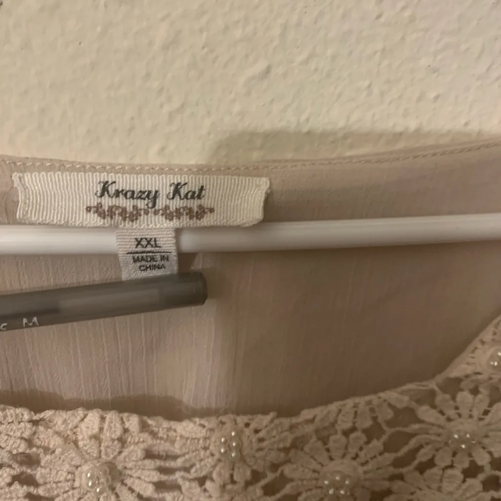 Krazy Kat Cream‎ Relaxed 3/4 Sleeve Blouse - Image 2