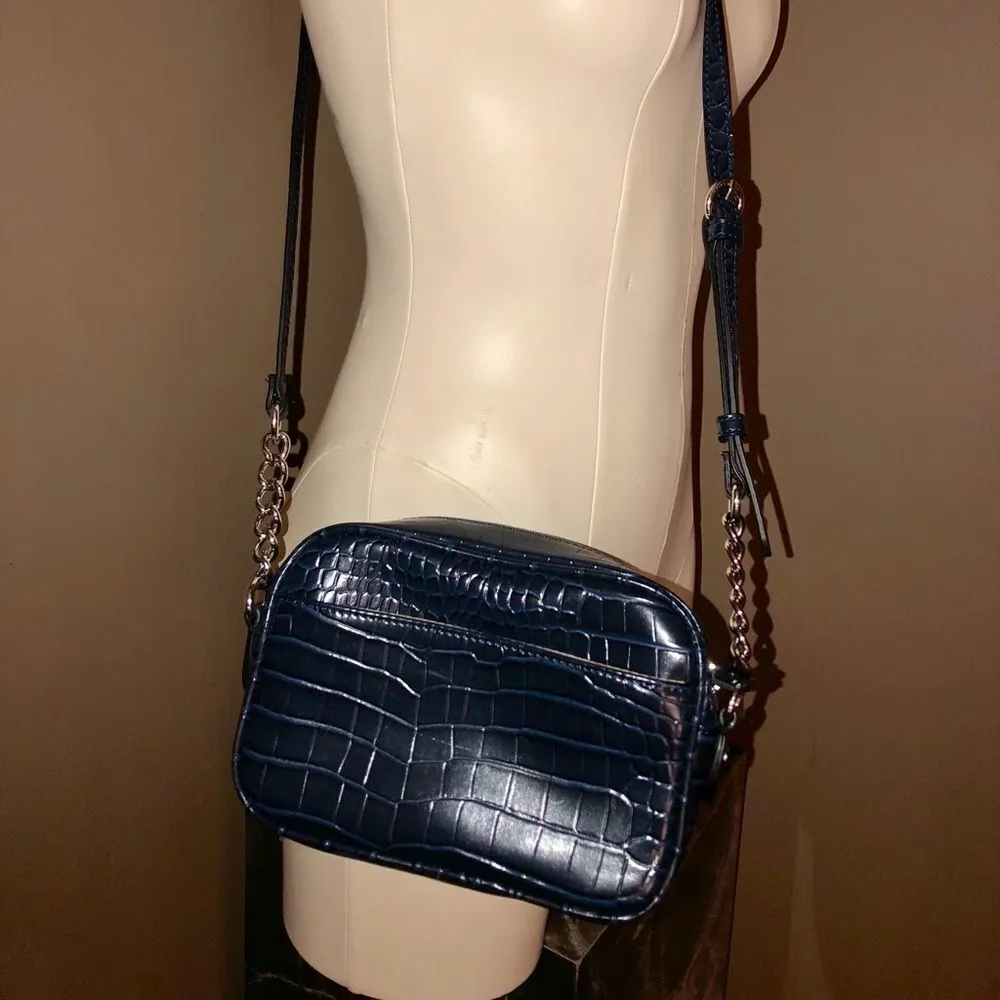 Dana Buchman CrossBody Purse - Image 3