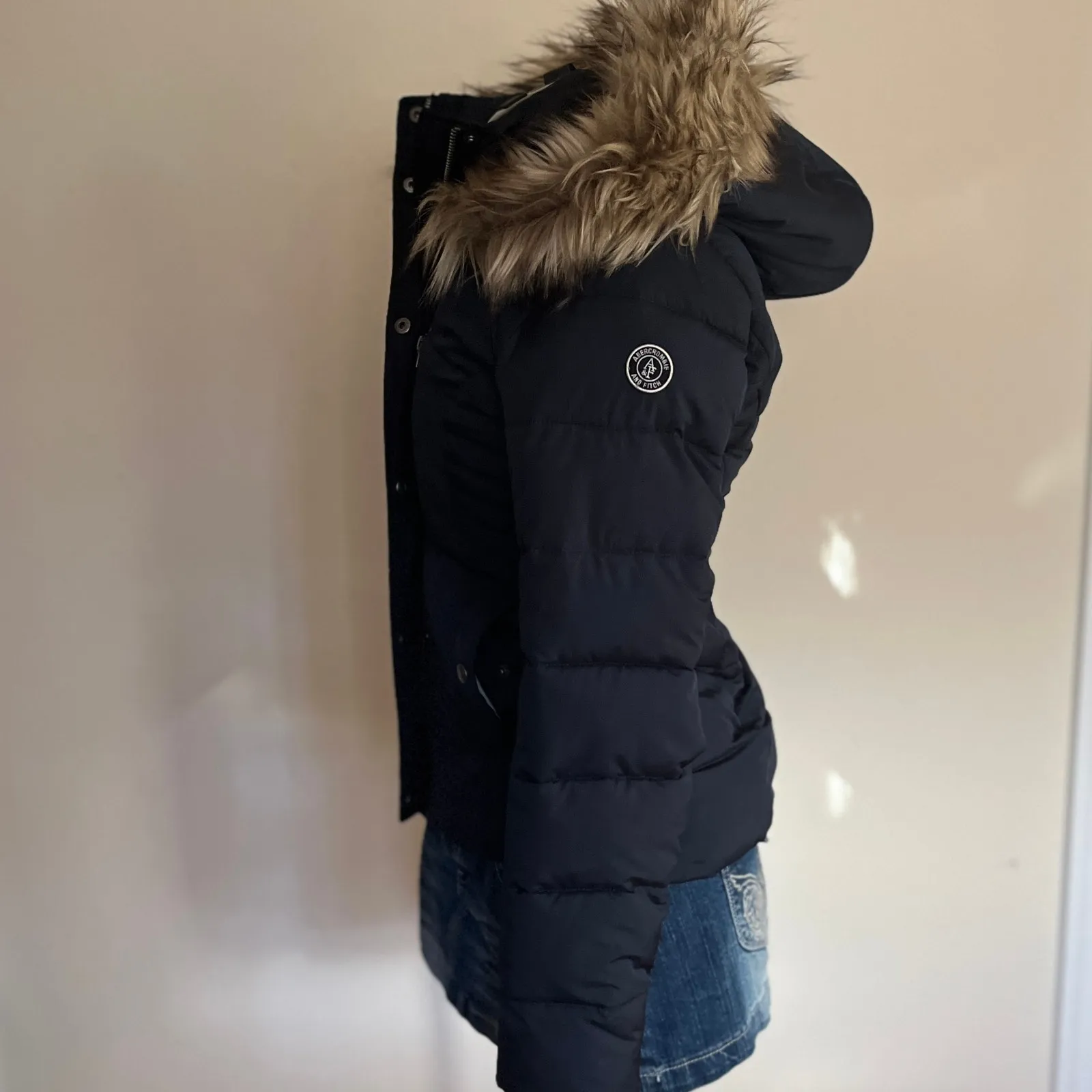 Abercrombie | Navy Faux Fur Hood Puffer Jacket | Size S | 2010s Winter Coat - Image 5