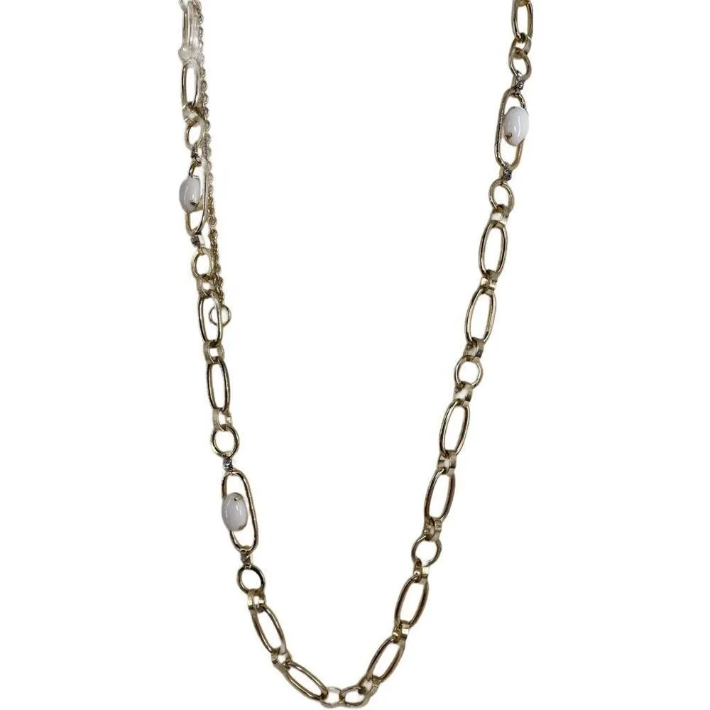 Banana Republic retro styled long gold tone chain necklace. - Image 2