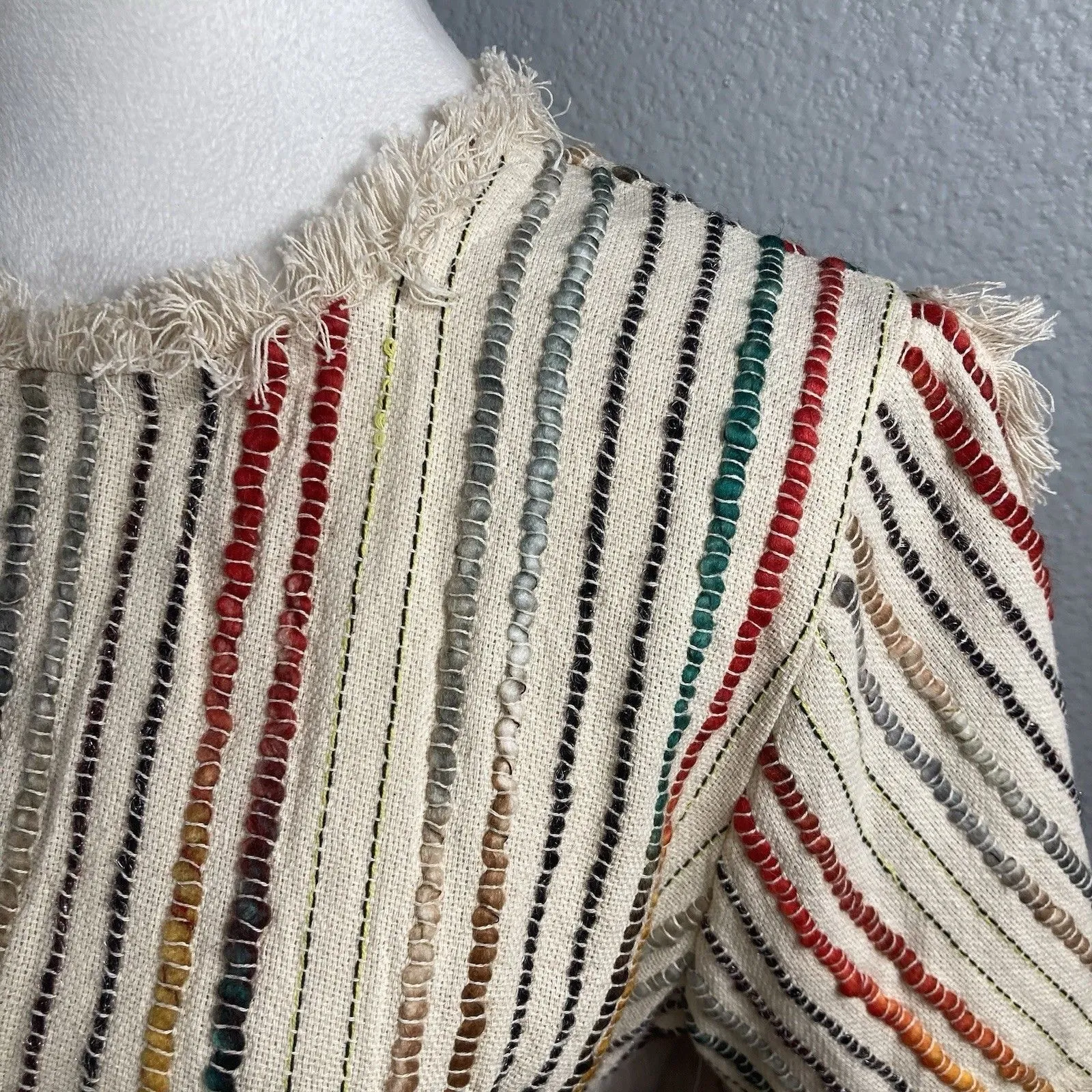 New Altar'd State Babydoll Top M Shirt Yarn Fringe Beige Rainbow Boho Peasant - Image 3