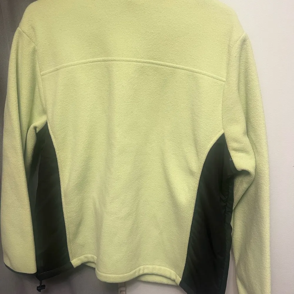 Women's Two-Tone Fleece Jacket - Image 3