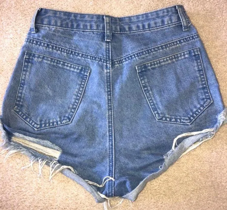 Princess Polly Distressed Blue Denim Shorts - Image 4