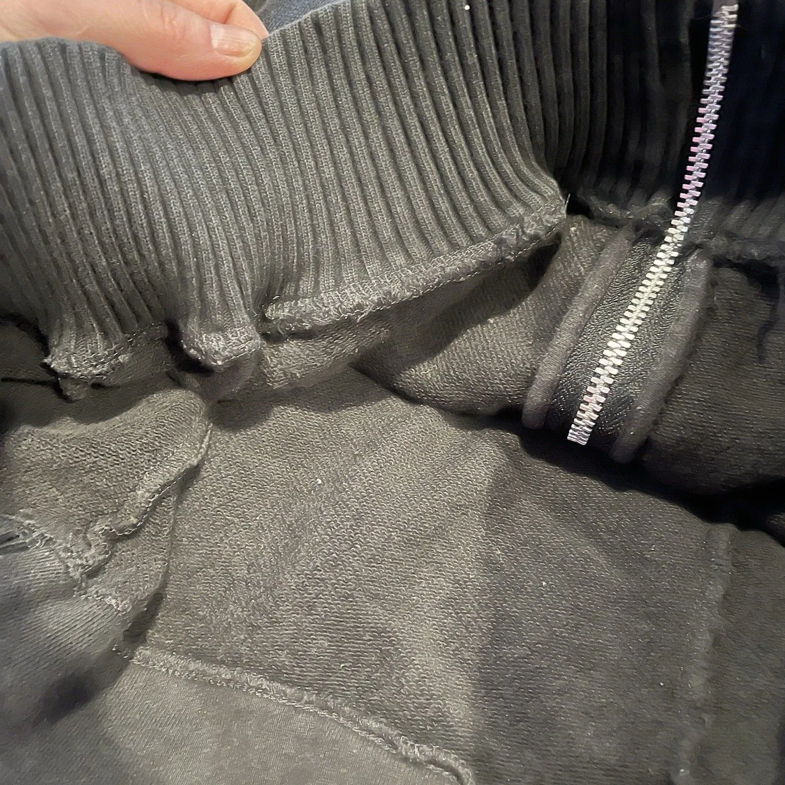 Men’s Puma Black Full Zip Ferrari Brand Hoodie Embroidered Size Medium Licensed - Image 16