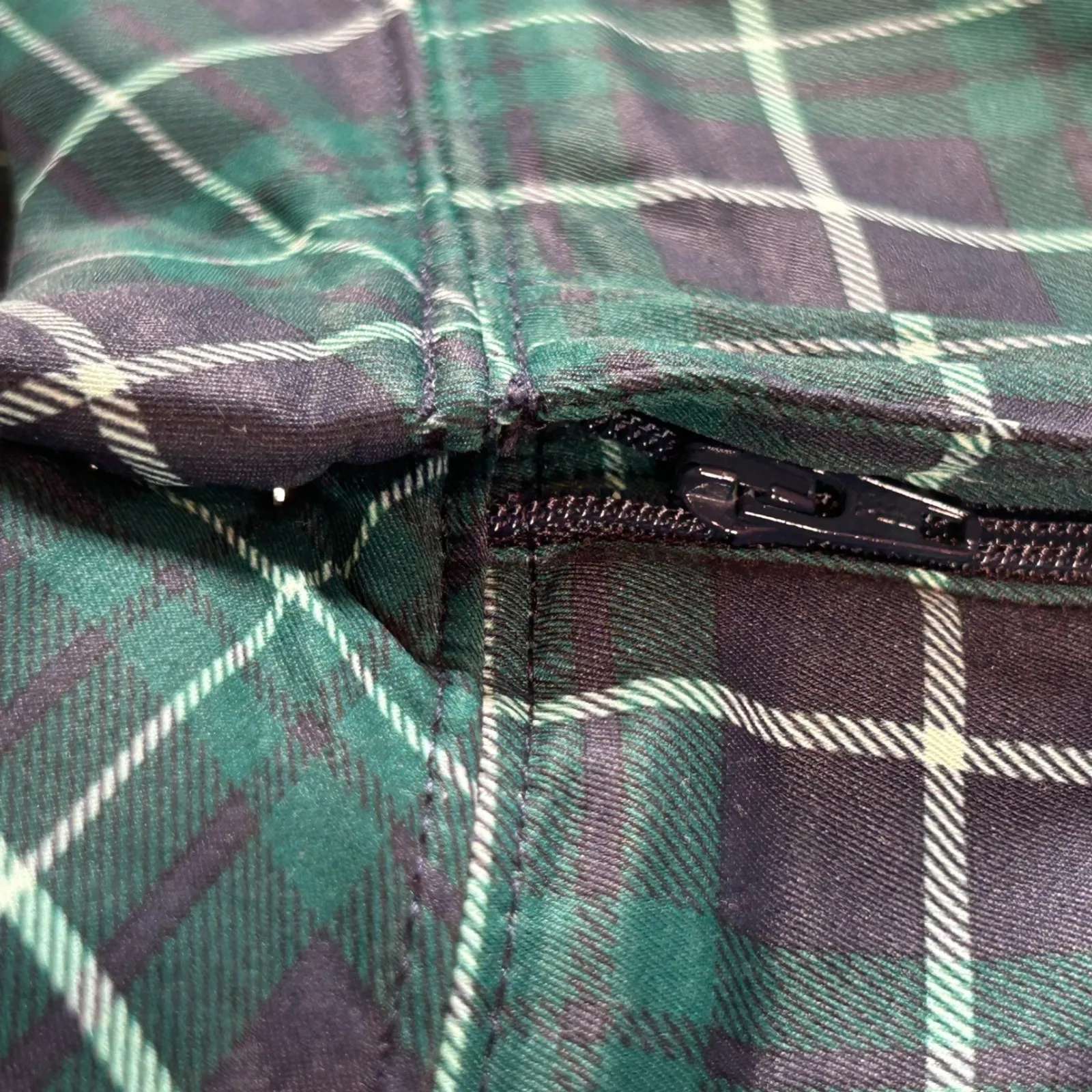 Lady Hagan Plaid Golf Pants Women Size 12 Green Navy White Straight Leg - Image 7