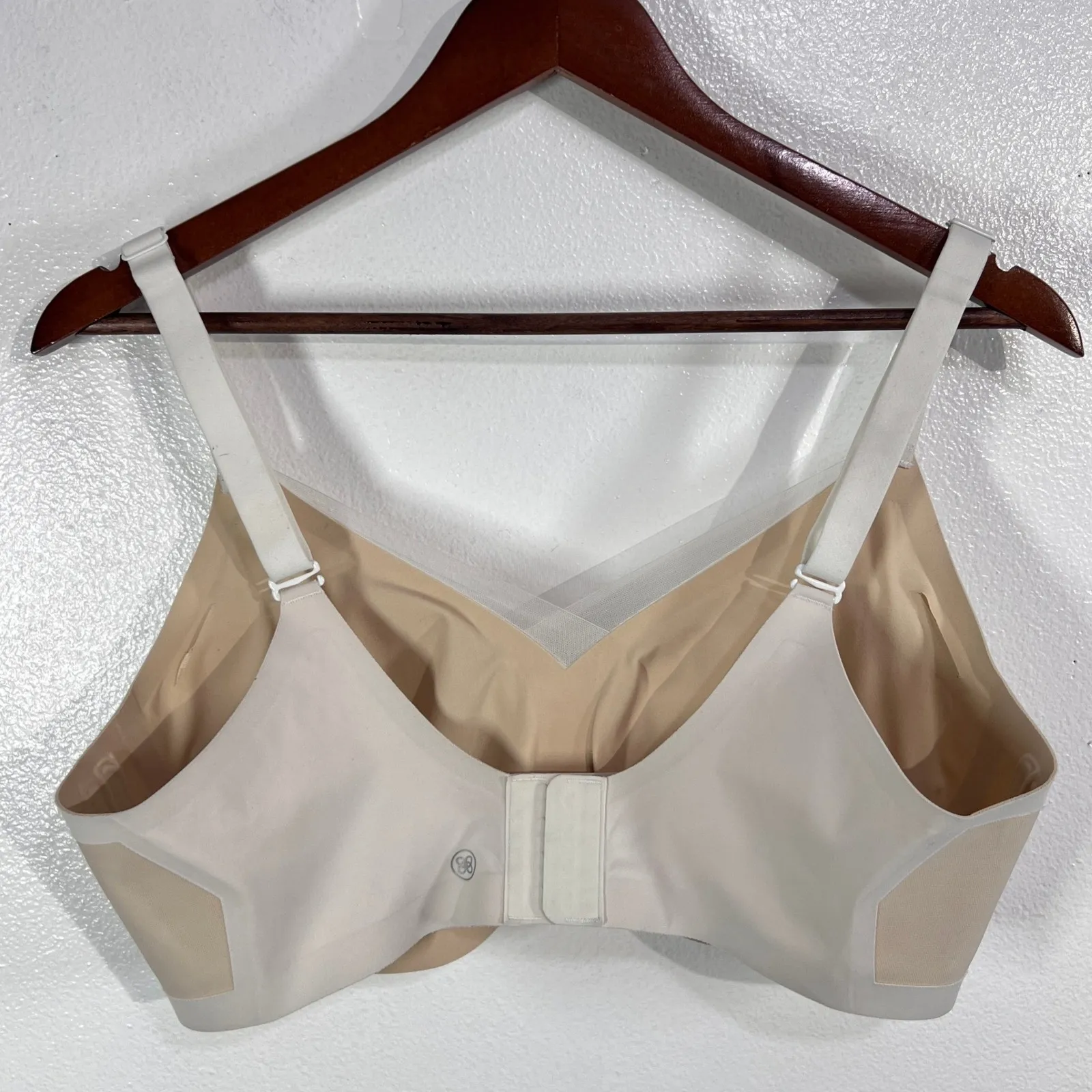 Honeylove Shapewear Bra Womens Medium Nude Beige Supportive Wireless Size 1X White - Image 2